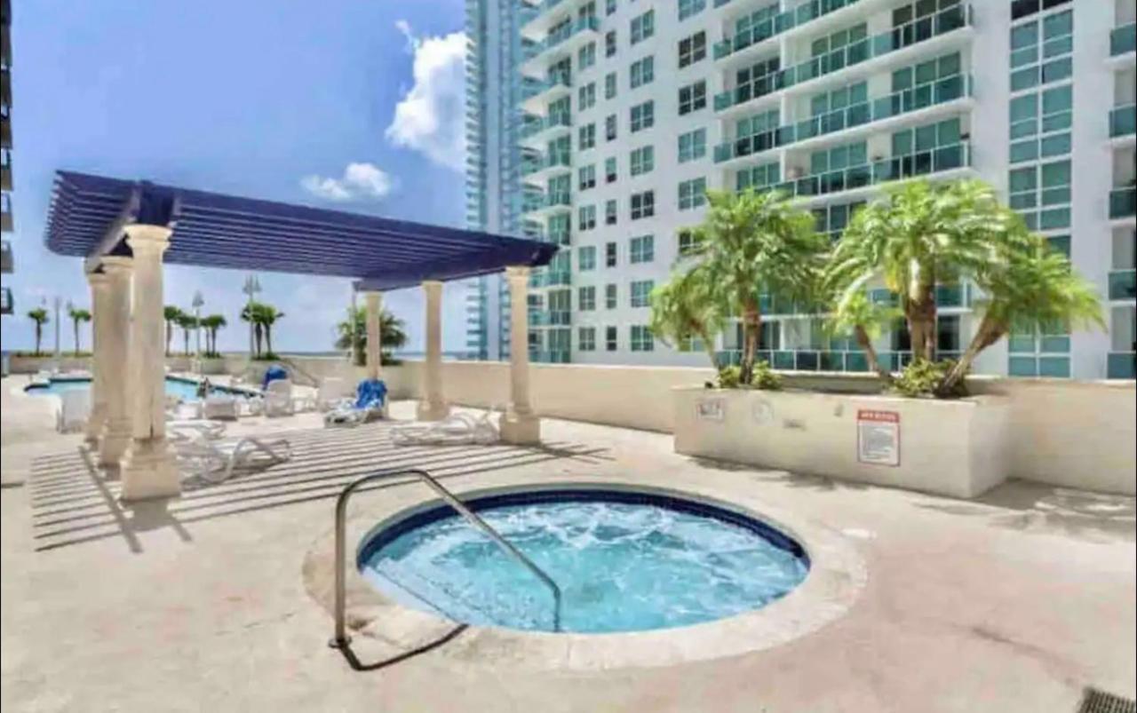 Stunning 2Br Condo Brickell-Waterviews-Freeparking Майами Экстерьер фото